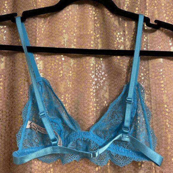 Free People Bright Eyes Romantic Coquette Blue Sheer Lace Bralette XS NWOT - Picture 2 of 7